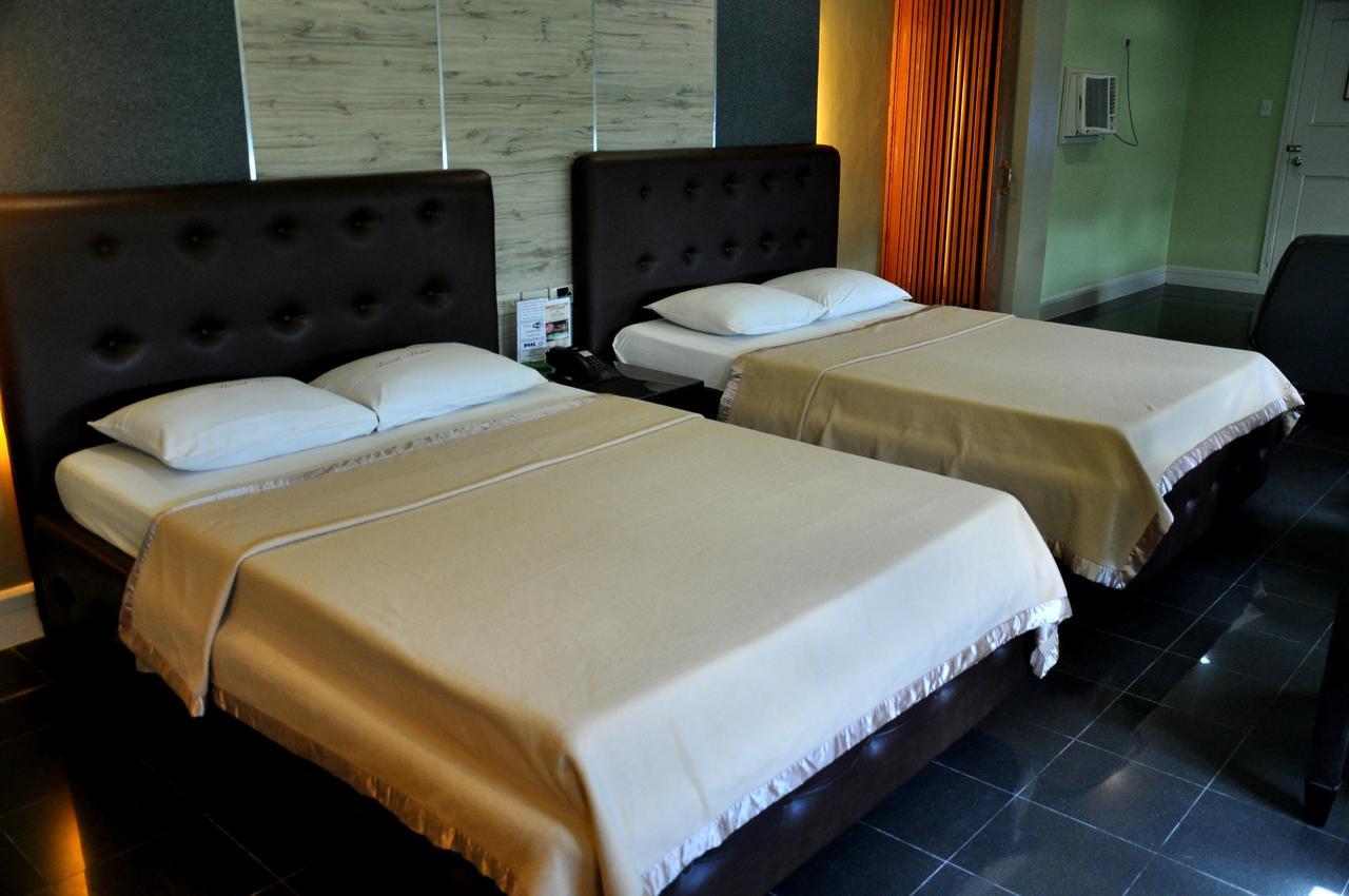 Jardin De Rosal Hotel Pasig City Kültér fotó