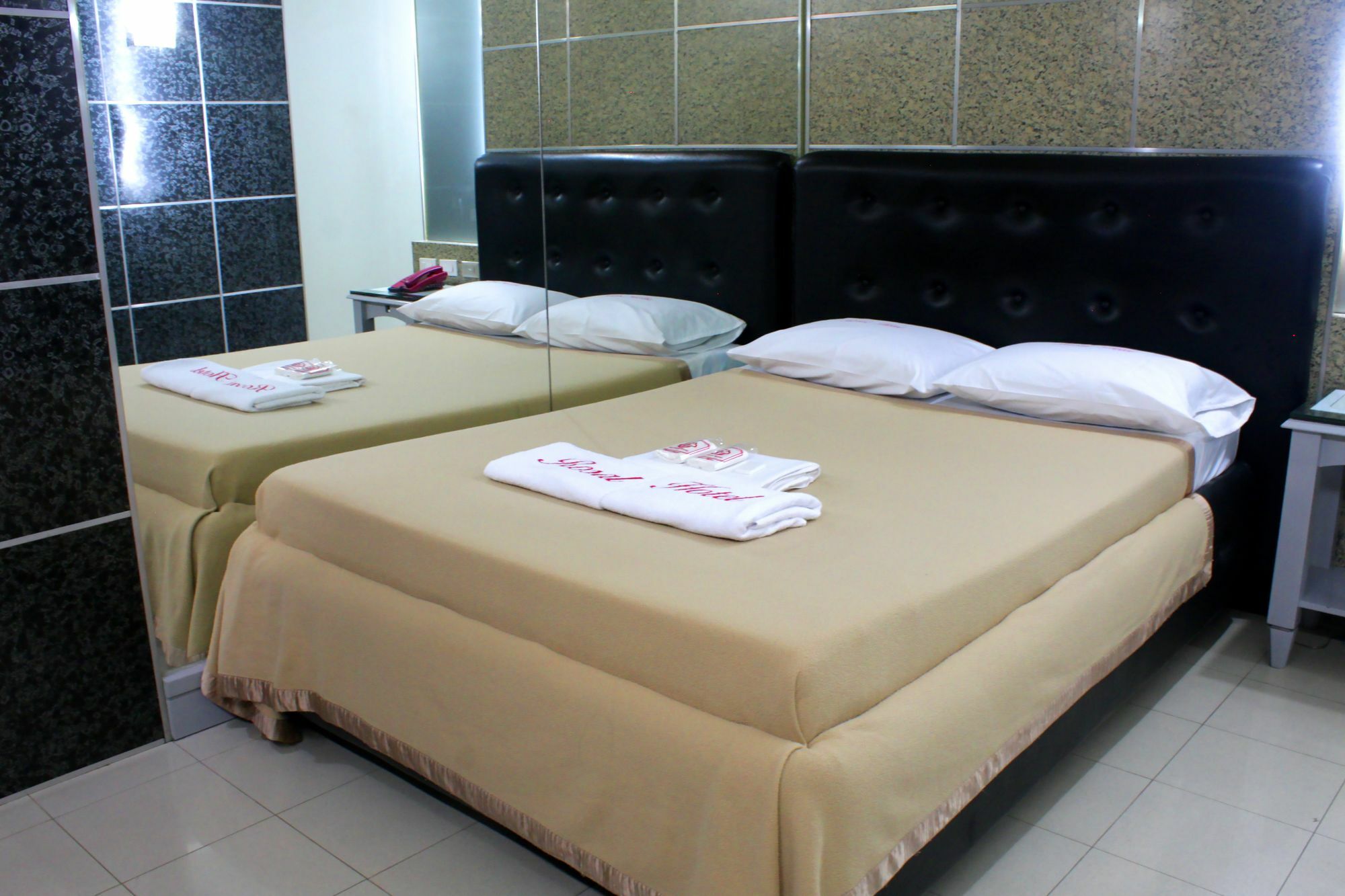 Jardin De Rosal Hotel Pasig City Kültér fotó
